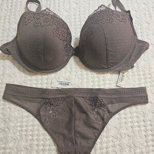 Adore Me Bra & Panty Set